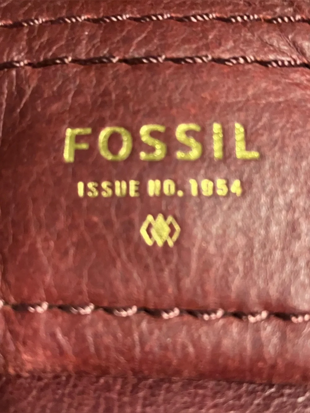 Fossil genuine leather